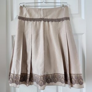 Champagne gold A-line pleated skirt with lace trim XS